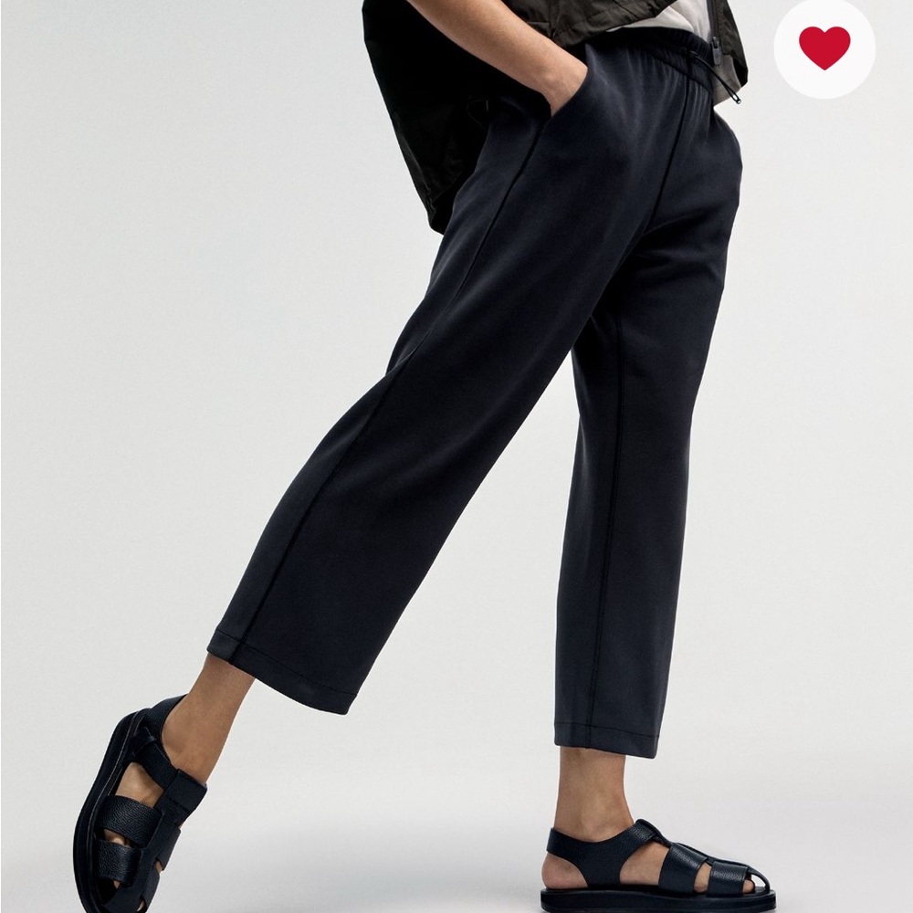 Lululemon softstreme high rise crop straight leg